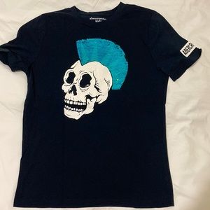 Kids a&f skull sequin tee